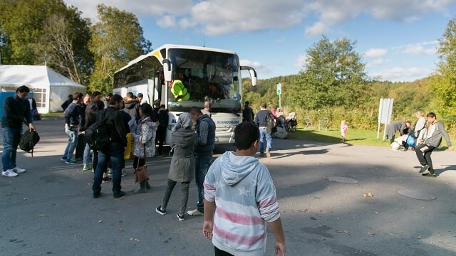 migrationsverket-migranter-buss