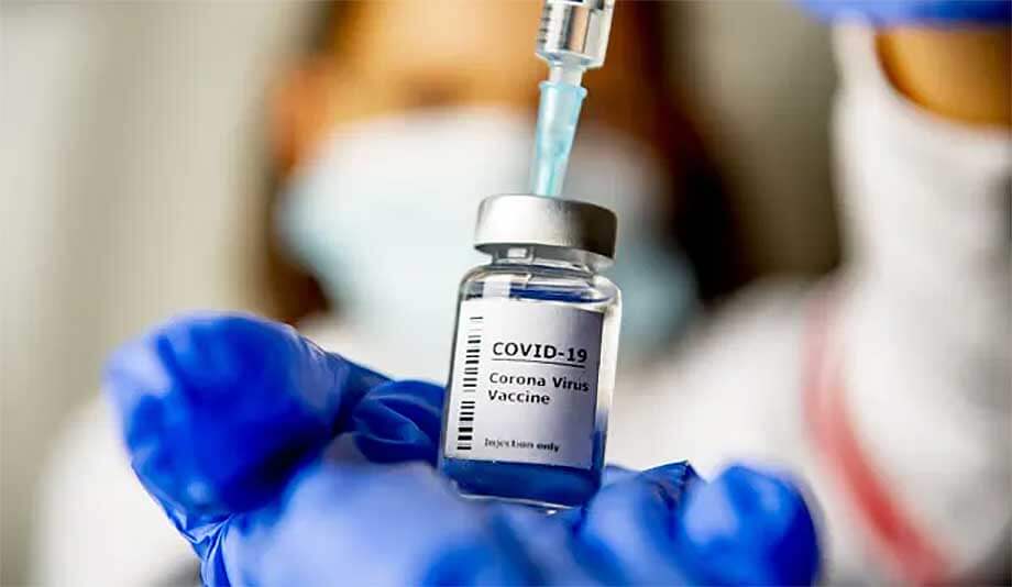 covid-vaccin-83773-bild-Robin-Utrecht-Shutterstock