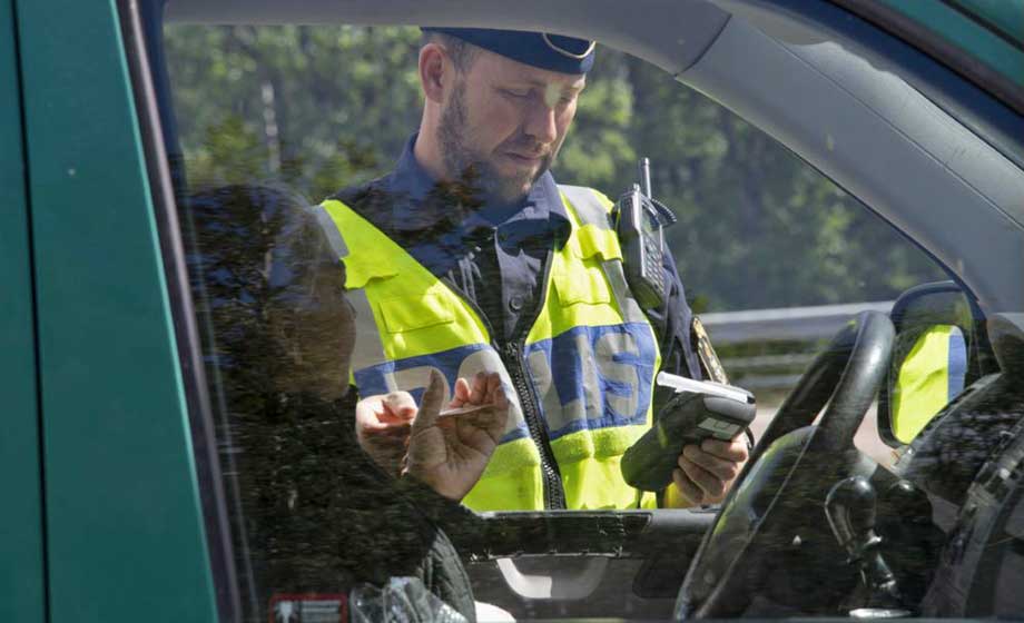 Frias från fyllekörning efter förlorad lukt och smak i covid &#8211; trodde spriten var hallonsaft