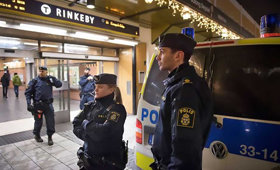 polis-rinkeby-8378734-bild-polisen