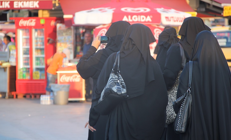 slöja niqab muslim islam kvinnor